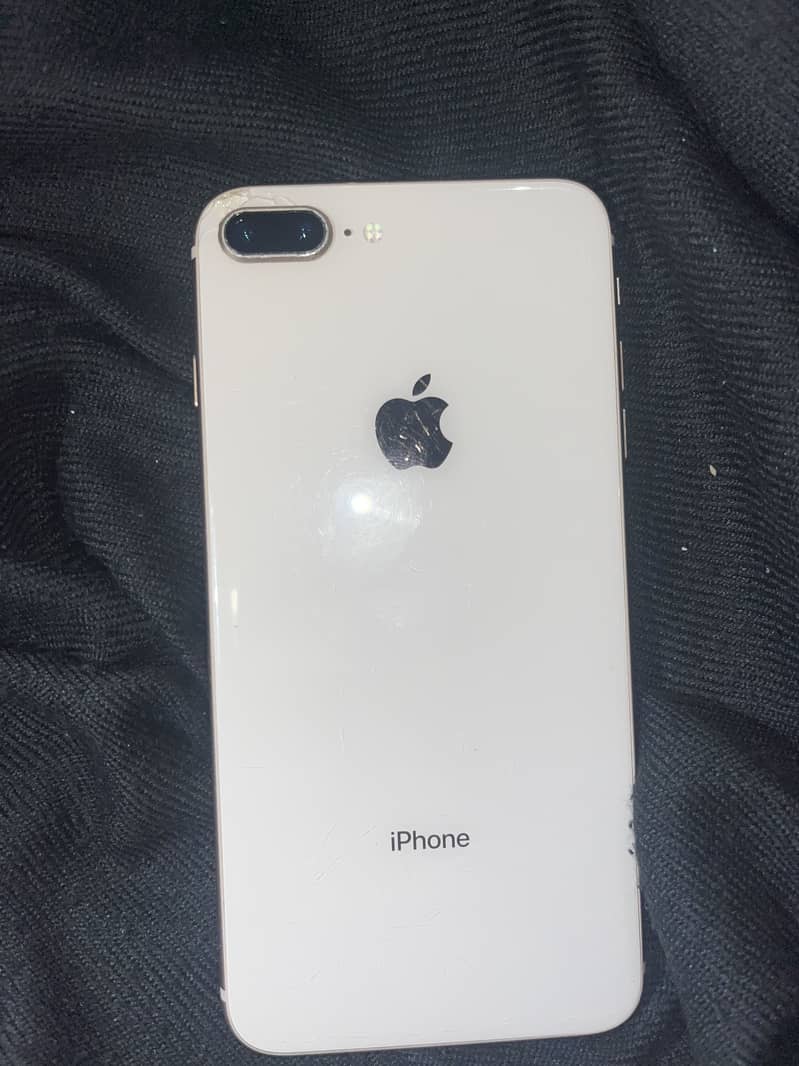 Apple iPhone 8 Plus 0