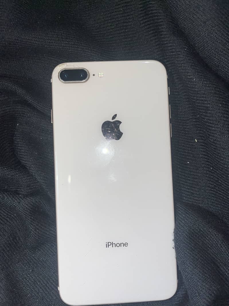 Apple iPhone 8 Plus 1