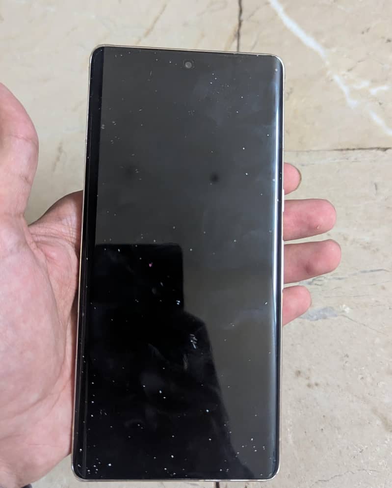 Google Pixel 7 Pro 2