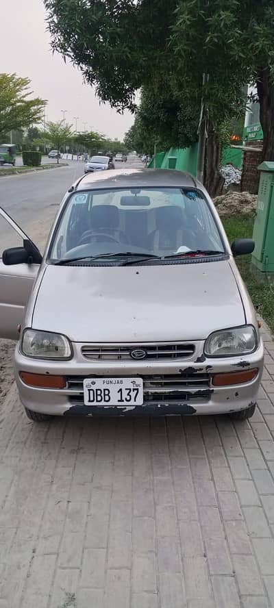 Daihatsu Cuore 2003