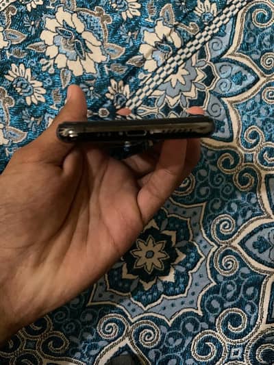 Apple iPhone XS