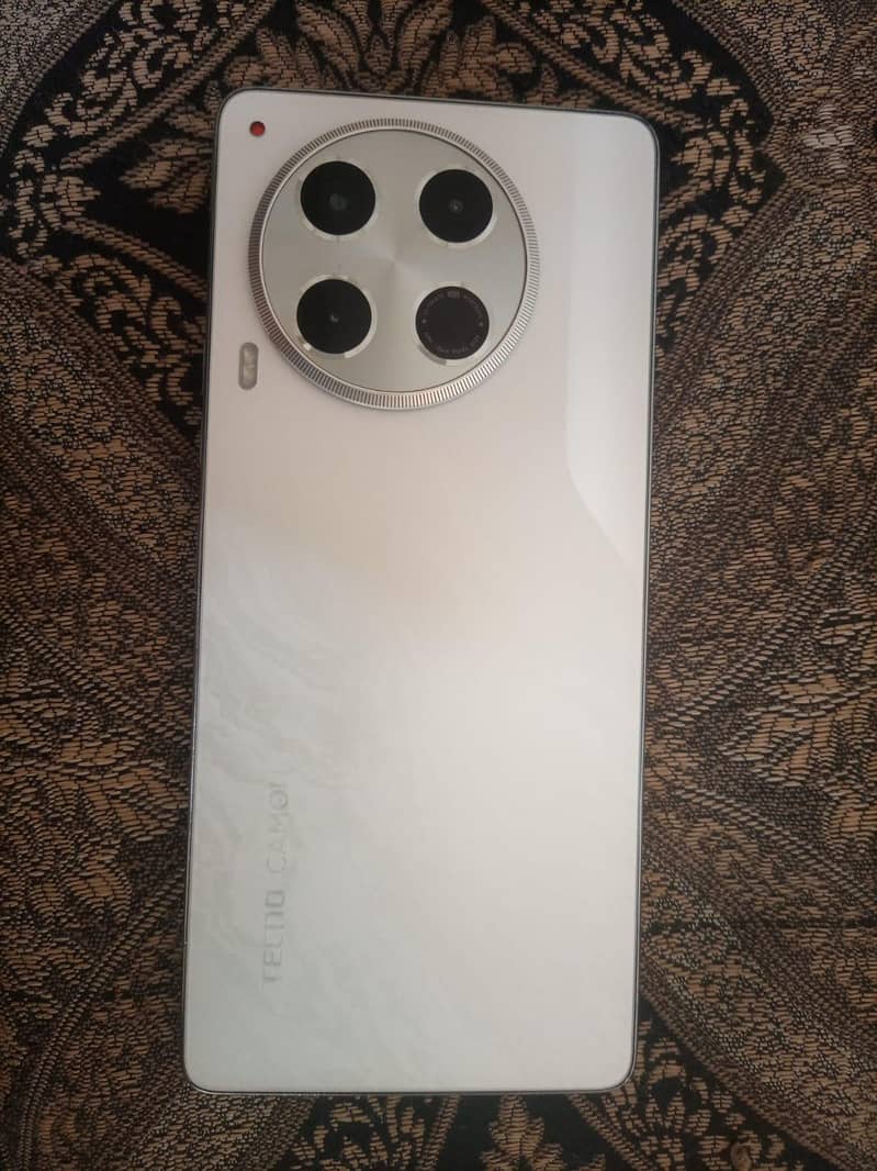 Tecno CAMON 30 2
