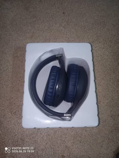 Headphone