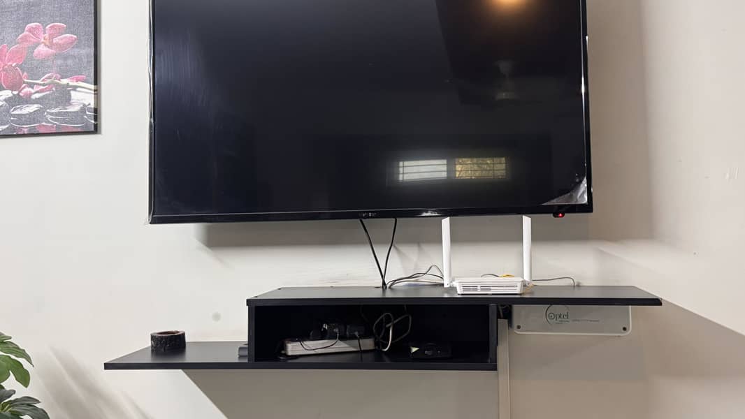 TV Console 0