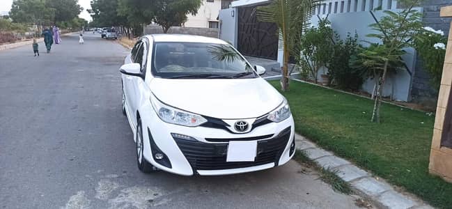 TOYOTA YARIS 2020 1.3 GLI AUTOMATIC WHITE COMPANY MAINTANED