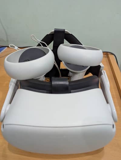 Oculus Quest 2 (Meta)