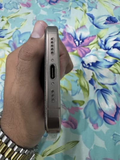 Apple iPhone 16 Pro