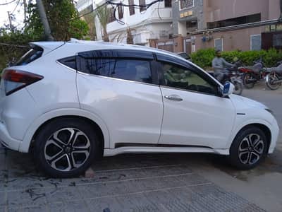 Honda Vezel 2014 full  option Z package