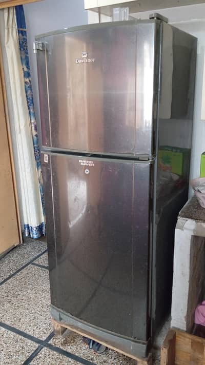 usable frige yes condition