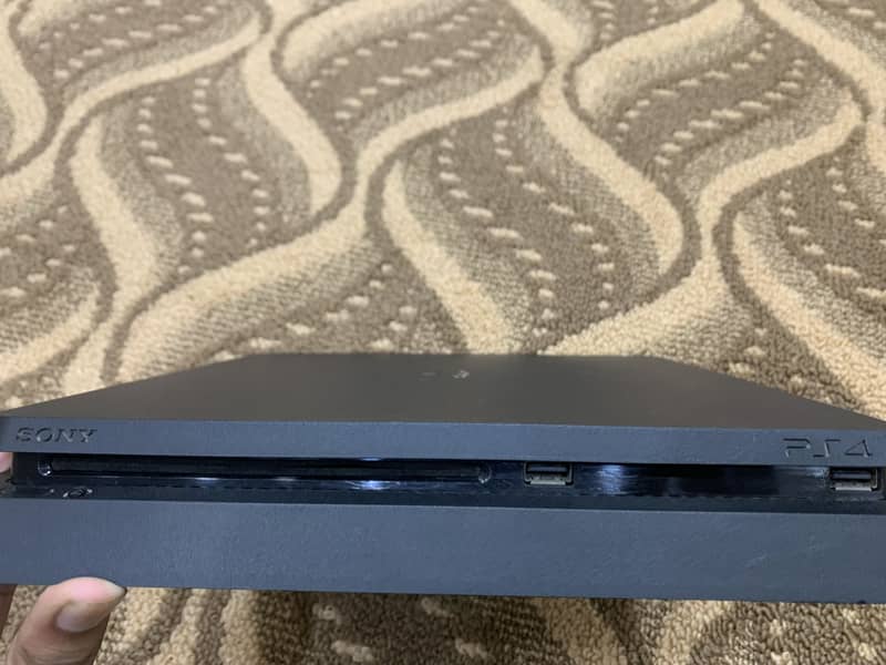Playstation 4/controllers/CDs 3