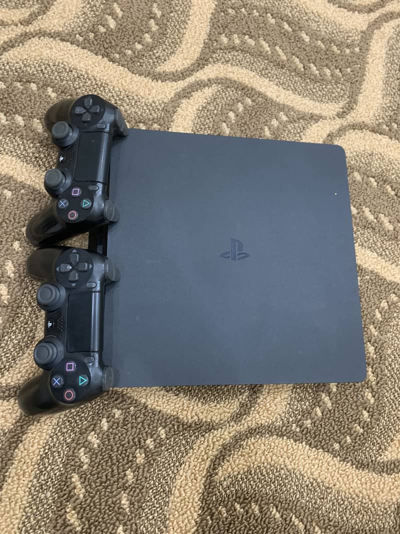 Playstation 4/controllers/CDs 16