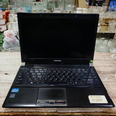 Laptop Core i5 3rd generation| Toshiba Portege R930
