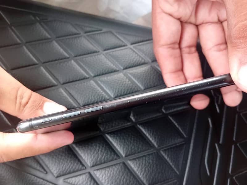 Apple iPhone 7 Plus 4