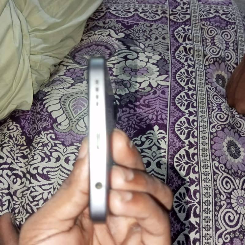 Realme Note 60x 2