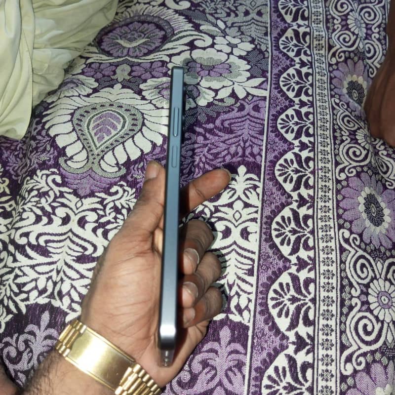 Realme Note 60x 4