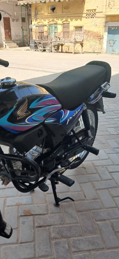 Honda prider