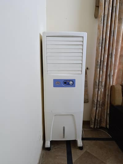 Boss company standing air cooler best condition
