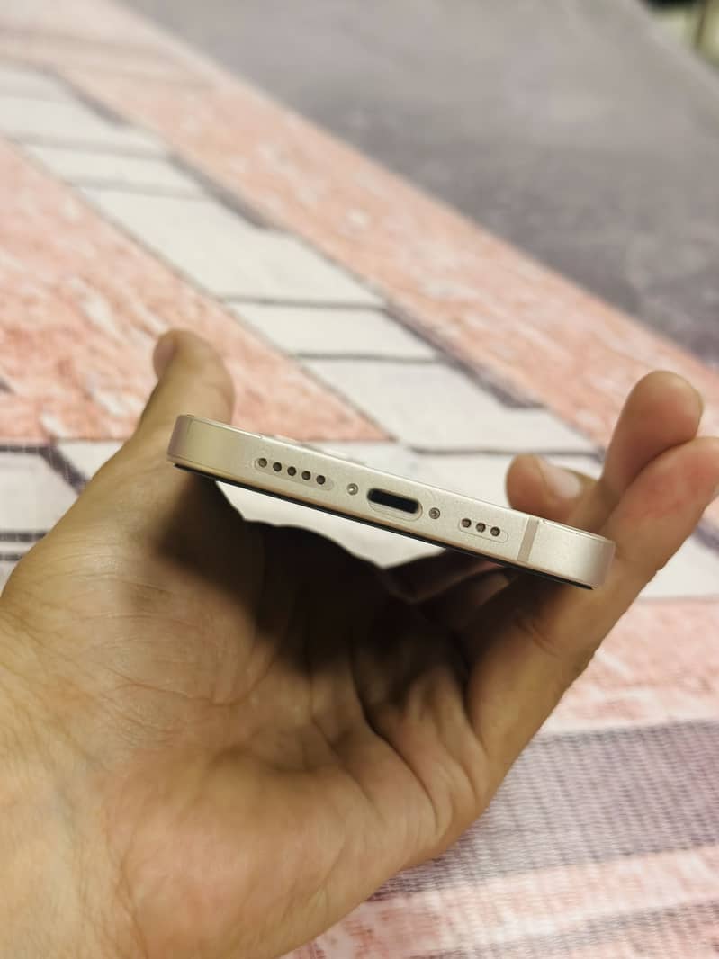 Apple iPhone 13 6