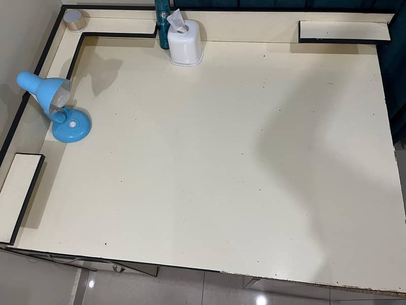 Study + work table 1
