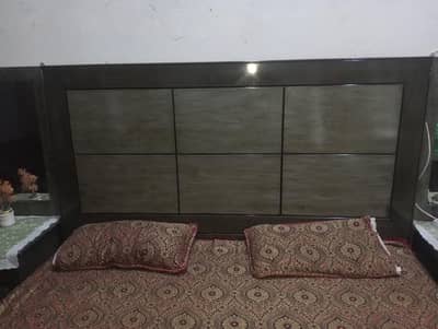 King Size 4 Piece Bed Set | New 1.70 Lac | Selling 1.20 Lac Only
