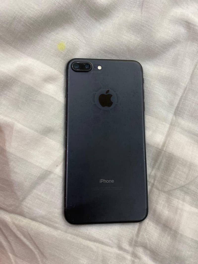 Apple iPhone 7 Plus 3