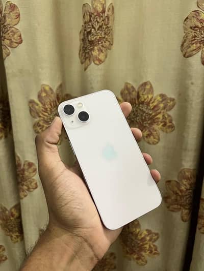Apple iPhone 13