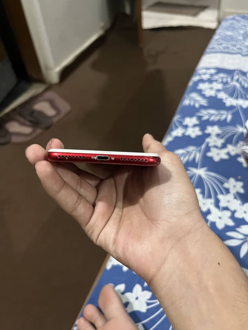 Apple iPhone 7 Plus 2