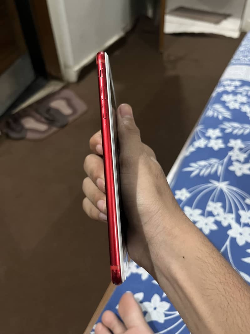 Apple iPhone 7 Plus 4
