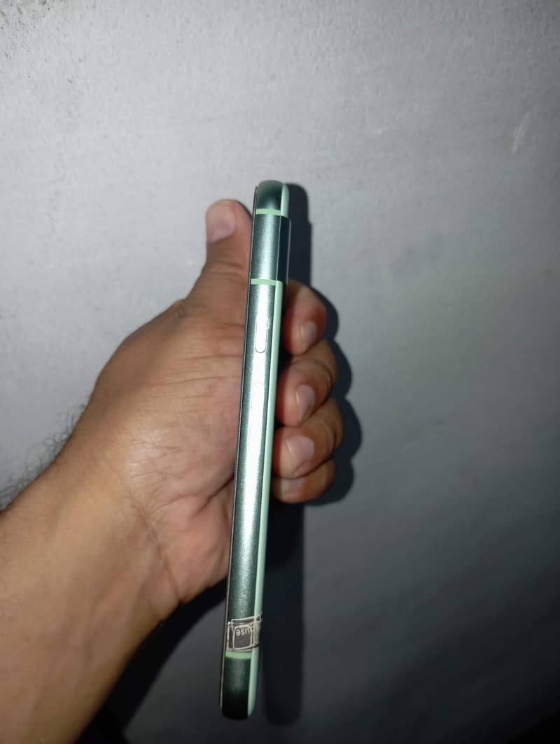 Google Pixel 8a 4