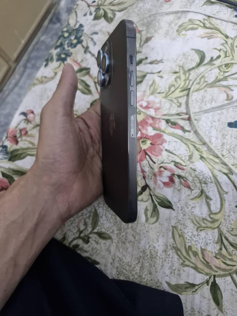 Apple iPhone 13 Pro Max 3