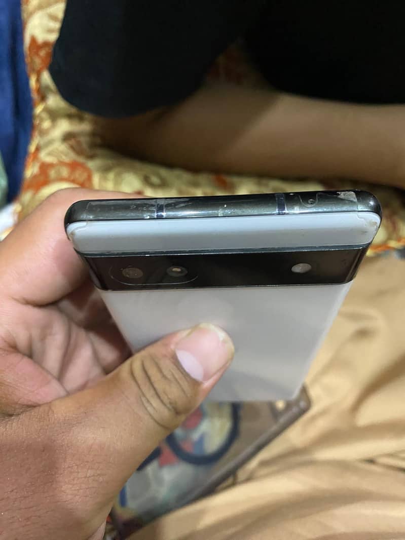 Google Pixel 6 4