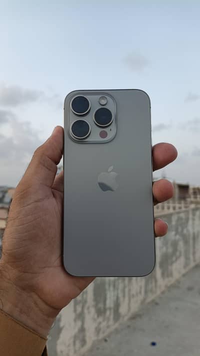 Apple iPhone 15 Pro
