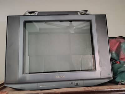 Sony WEGA Flat Screen CRT TV (Working Condition)