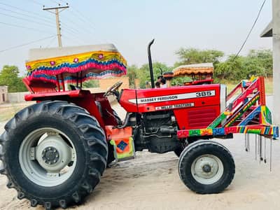 Massey Ferguson Tractor 385