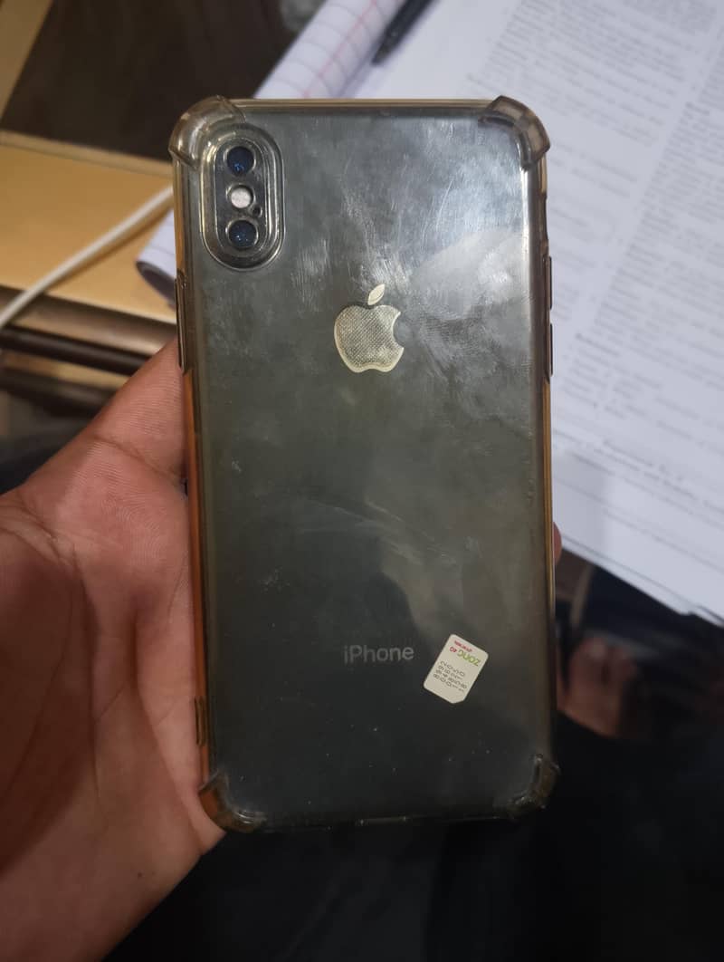 Apple iPhone X 5