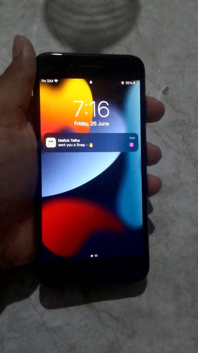 Apple iPhone 7 Plus 0
