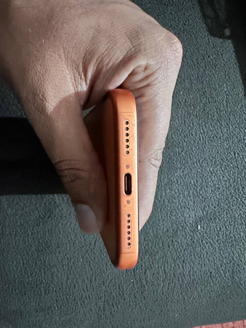 Apple iPhone 17 Pro Max 2
