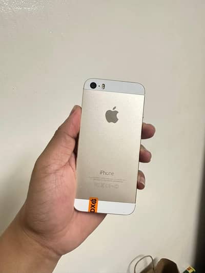 Apple iPhone 5s PTA approved with box my WhatsApp 03325809156