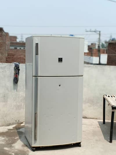 Dawlance fridge full size