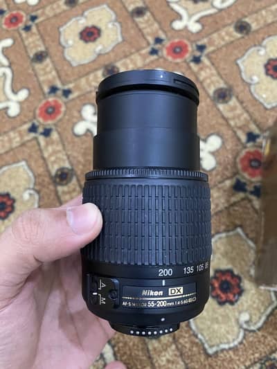 Nikon AF-S DX 55-200mm f/4-5.6G ED Telephoto Zoom Lens — With Box