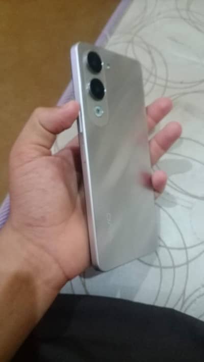 urgent sale Vivo Y04