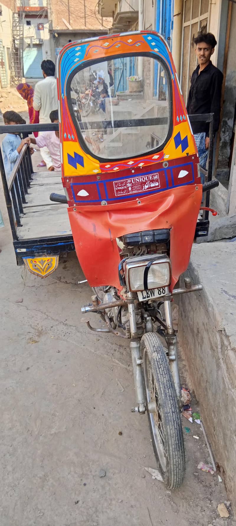 loader rickshaw 0