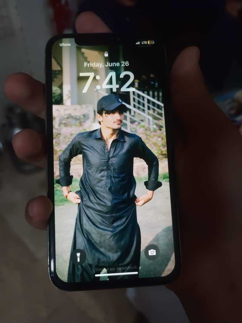 Apple iPhone X 1