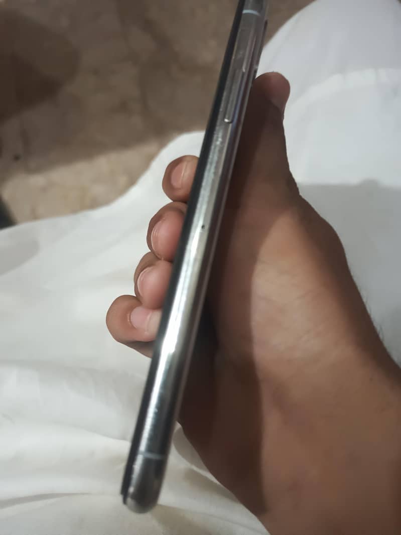 Apple iPhone X 2