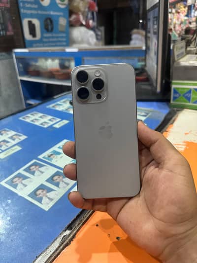 Apple iPhone 15 Pro Max