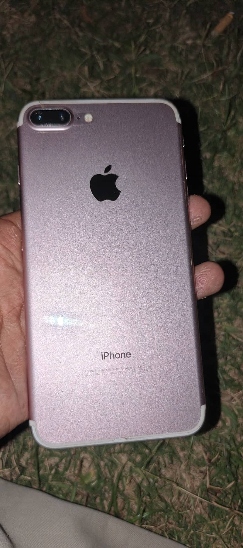 Apple iPhone 7 Plus 4