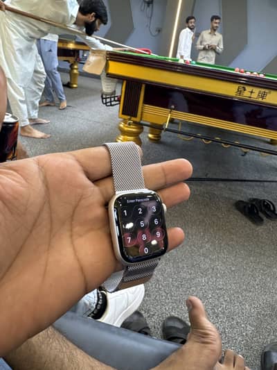 Apple Watch Series 9 cellular+Gps Condition 10/9 battery health 92%