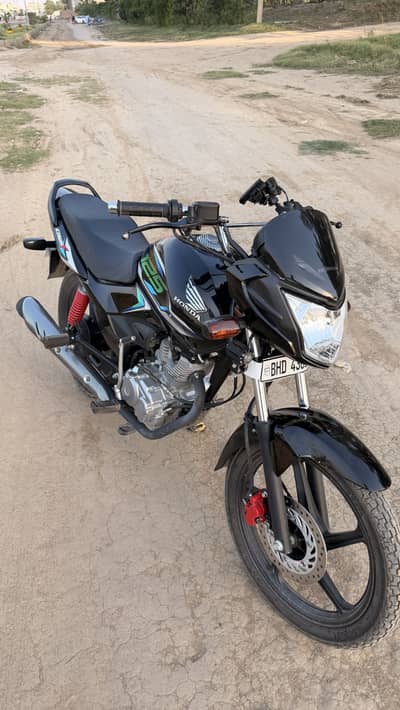 Honda cb 125f