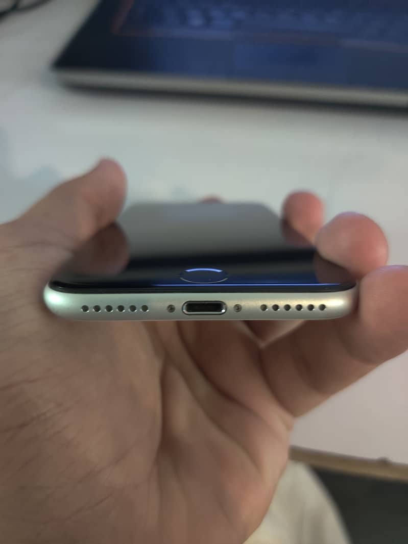 Apple iPhone SE 1