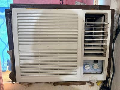 window ac 0.75 ton very good condition